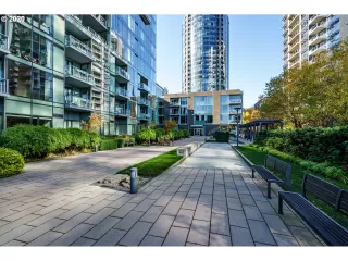 Photo #3: 20508098 Listing