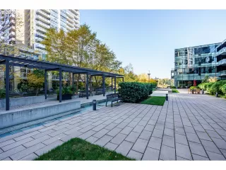 Photo #4: 20508098 Listing