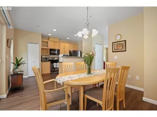 Photo #2: 20508233 Listing