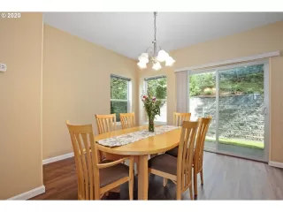 Photo #3: 20508233 Listing