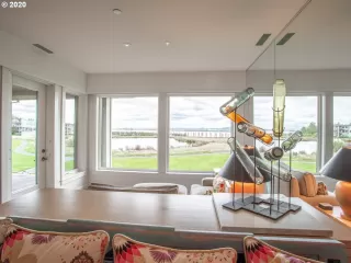 Photo #4: 20508540 Listing