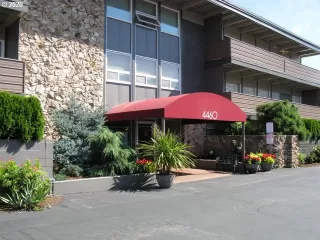 Photo #1: 20511856 Listing