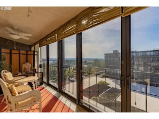 Photo #6: 20511945 Listing