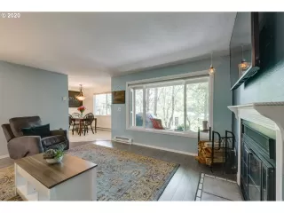Photo #2: 20512298 Listing