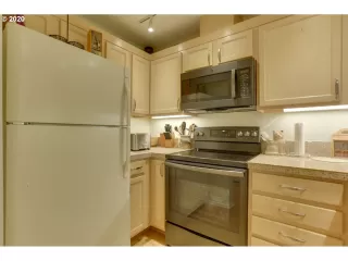 Photo #1: 20512664 Listing 