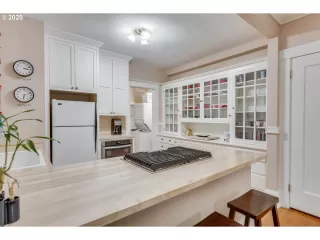 Photo #3: 20512712 Listing