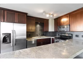 Photo #5: 20513596 Listing 