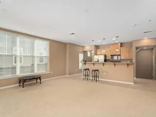 Photo #2: 20513878 Listing