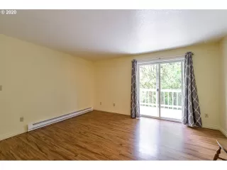 Photo #6: 20513926 Listing 