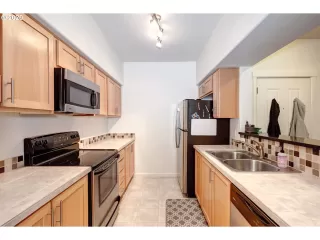 Photo #1: 20514267 Listing