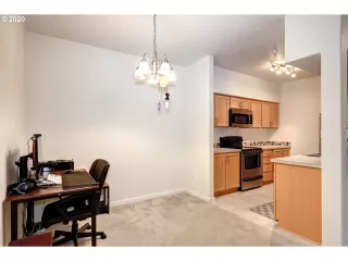 Photo #5: 20514267 Listing