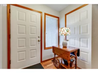 Photo #6: 20514855 Listing