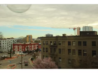 Photo #1: 20515135 Listing