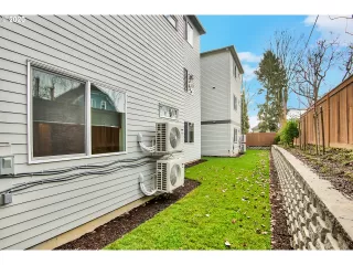 Photo #3: 20516227 Listing