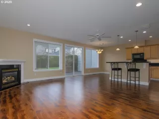 Photo #3: 20516927 Listing