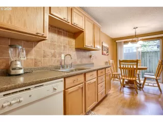 Photo #4: 20519529 Listing 