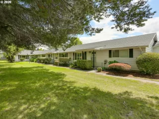 Photo #1: 20519966 Listing