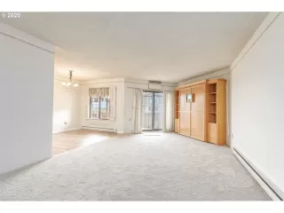 Photo #2: 20520168 Listing