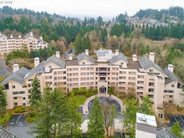 MLS: 20520879 Condo For Sale