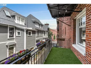 Photo #2: 20521555 Listing