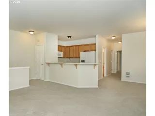Photo #4: 20521581 Listing 