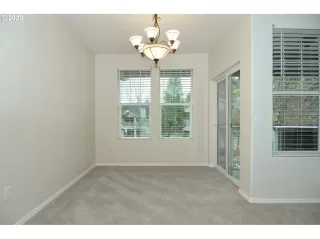 Photo #5: 20521581 Listing 