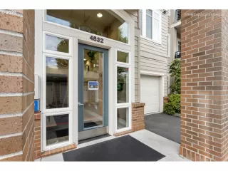 Photo #1: 20521725 Listing