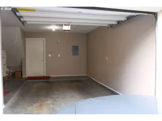 Photo #3: 20523374 Listing