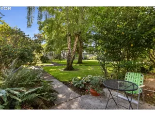 Photo #5: 20524322 Listing