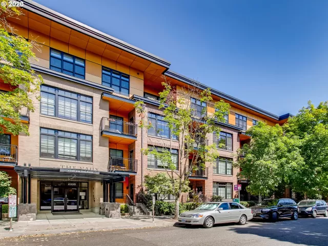 MLS: 20525000 Condo For Sale
