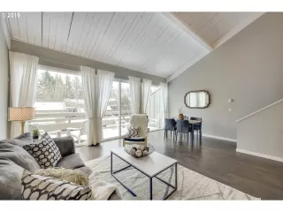 Photo #1: 20525376 Listing 