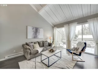 Photo #2: 20525376 Listing 