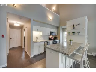 Photo #3: 20525376 Listing 