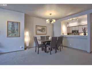 Photo #1: 20526229 Listing 