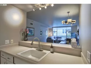 Photo #2: 20526229 Listing 