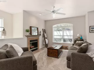 Photo #3: 20526336 Listing