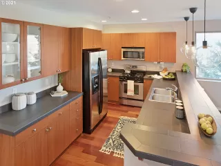 Photo #2: 20526364 Listing 