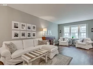 Photo #3: 20526424 Listing 