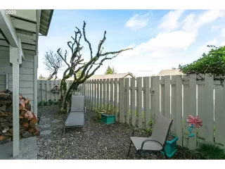 Photo #1: 20526571 Listing 