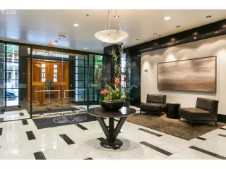 Photo #2: 20526633 Listing 