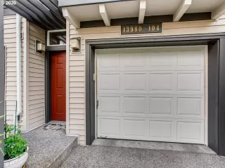 Photo #4: 20526737 Listing 