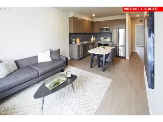 Photo #6: 20527326 Listing