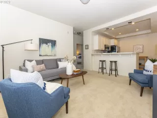 Photo #1: 20527612 Listing