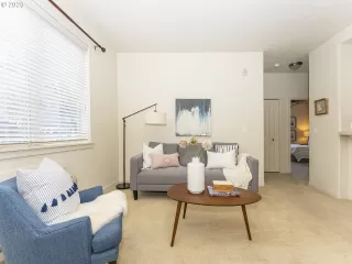 Photo #3: 20527612 Listing