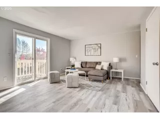 Photo #2: 20527771 Listing 