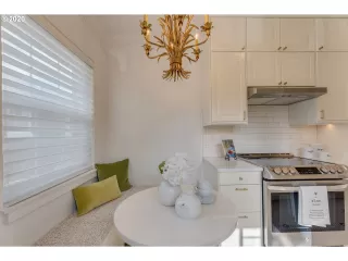 Photo #6: 20527822 Listing 