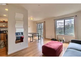 Photo #3: 20529275 Listing 