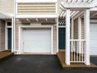 Photo #3: 20529313 Listing