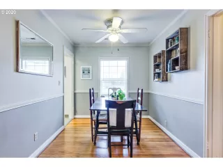 Photo #5: 20529602 Listing