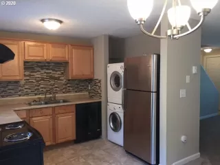 Photo #1: 20529825 Listing 